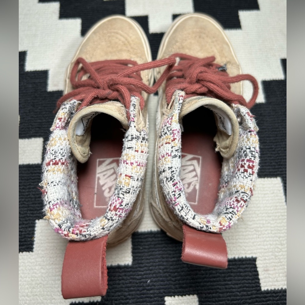 Rad VANS high top sneakers!! - Picture 9 of 10